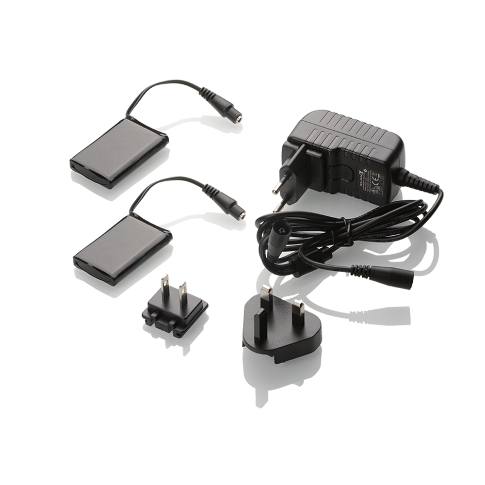 Macna Spark Accu Kit + Lader Handschoenen / Sokken 7,4V 3000 mAh 1