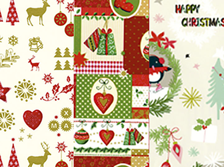 Pakket inpakken met willekeurig kerstpapier 1